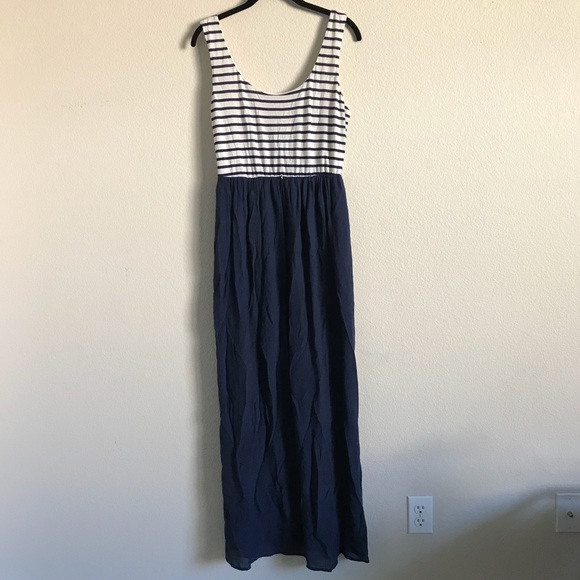 Striped Sun Dress 🖤 - Picture 3 of 5